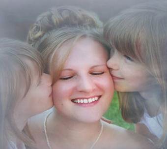 Description&nbsp;: motherhood